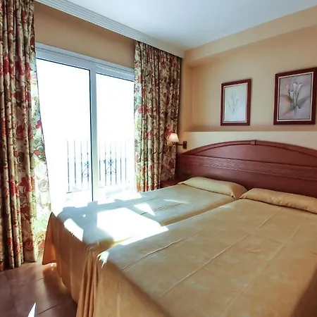 Bahia Serena (adults Only) מלון דירות