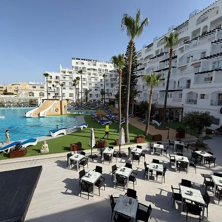Apart-hotel Bahía Serena